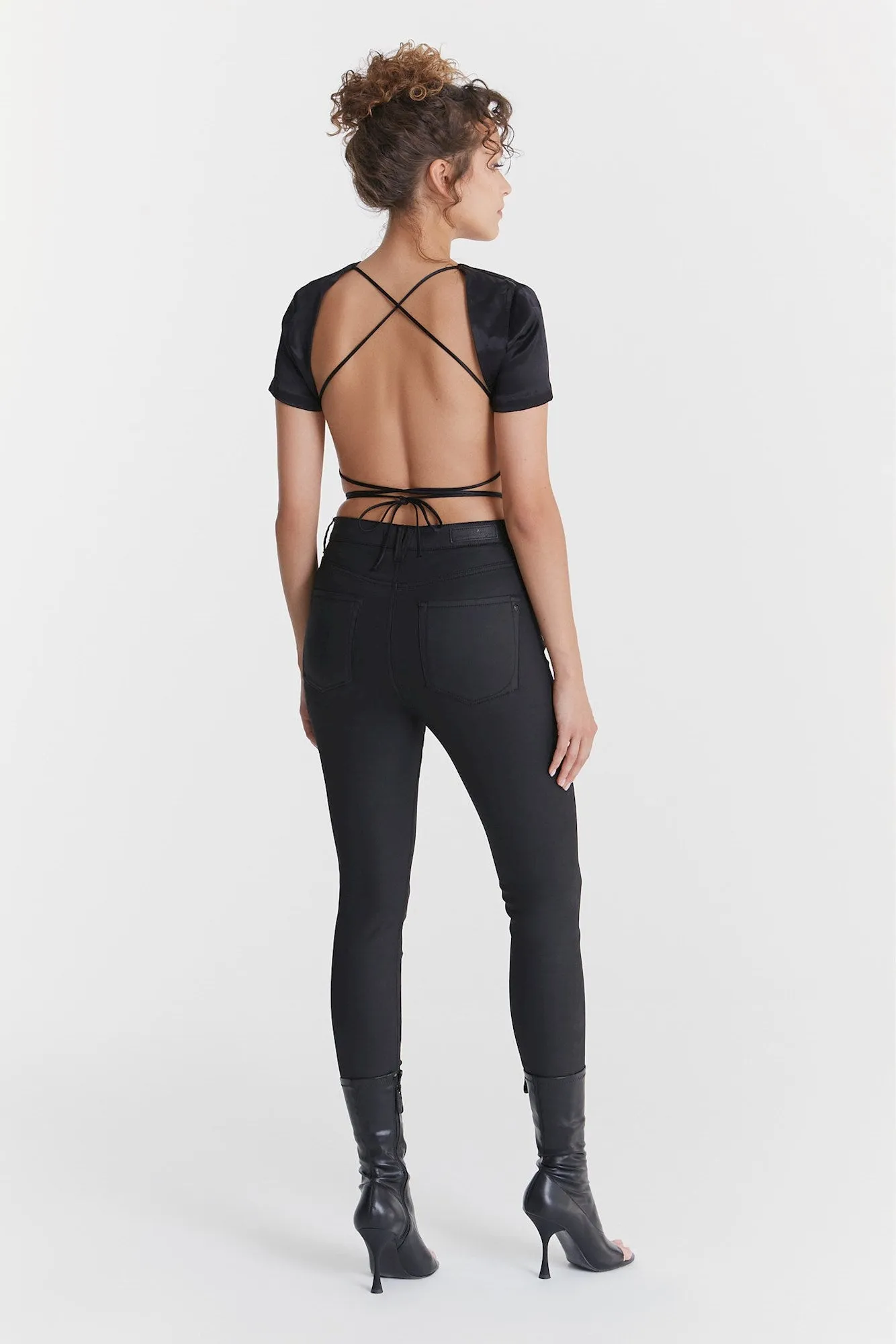 Lisa - Ultra High Waist Skinny Jeans - Black Coated