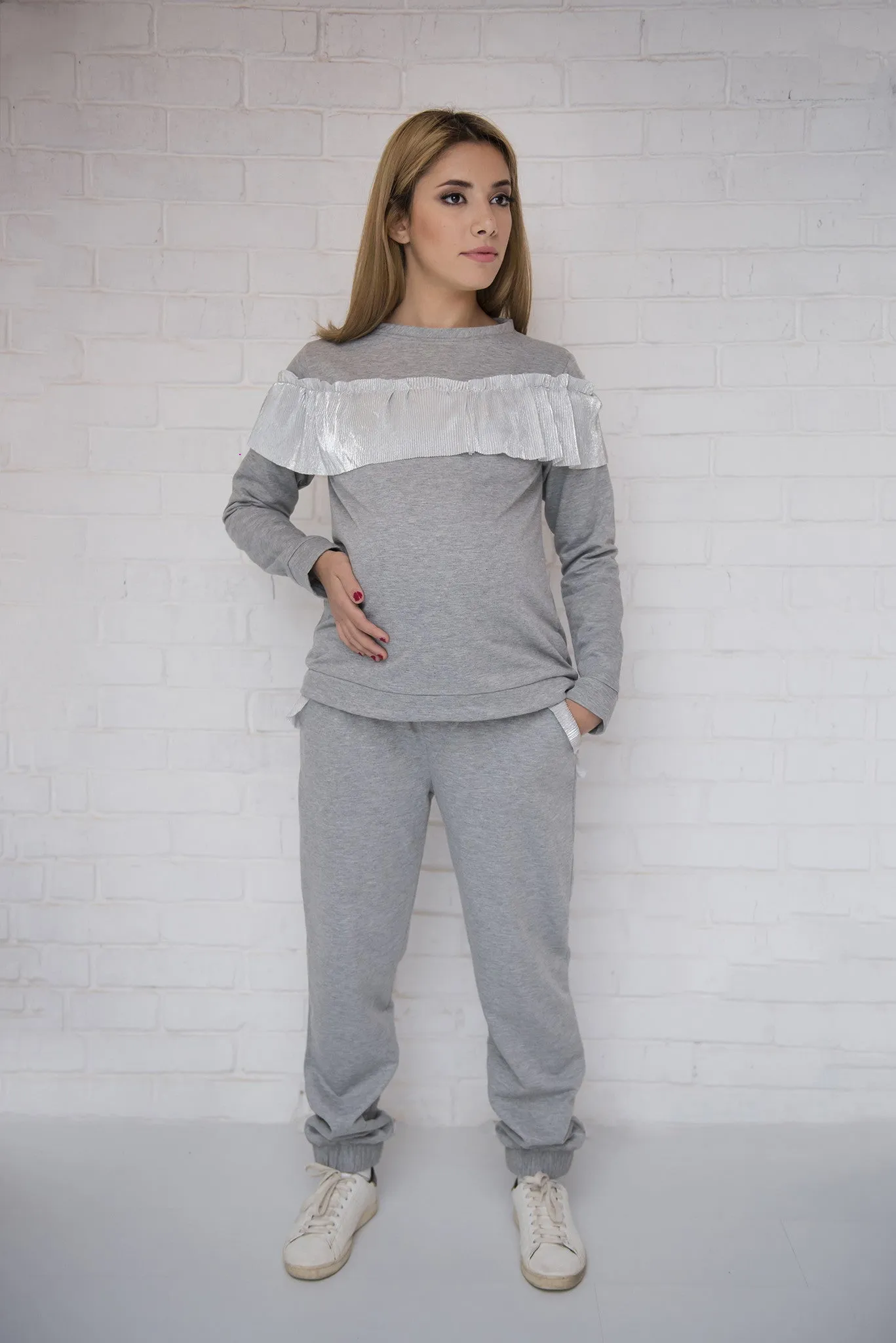 THE PAPER BAG SWEATSHIRT